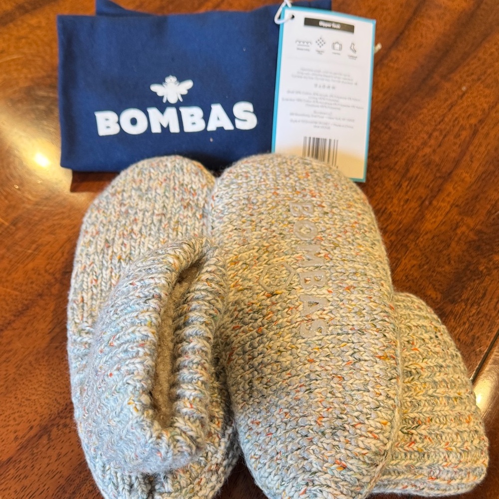 Bombas Men's Heathered Light Gray Knit Slippers with Multicolor Flecks
